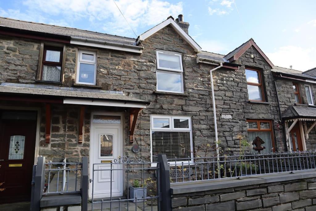 Dol Bach - Your Homely Welsh Cottage In The Heart Of Snowdonia Blaenau Ffestiniog Exterior foto