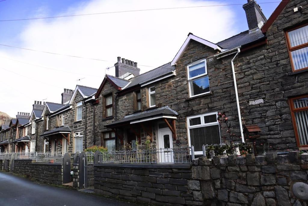 Dol Bach - Your Homely Welsh Cottage In The Heart Of Snowdonia Blaenau Ffestiniog Exterior foto