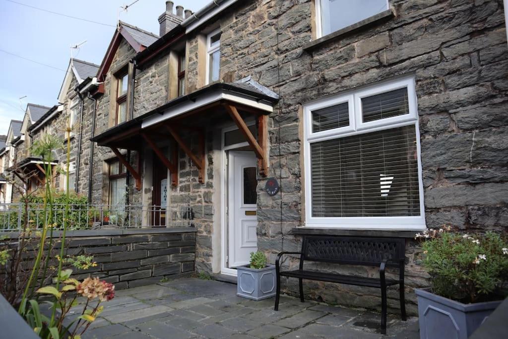 Dol Bach - Your Homely Welsh Cottage In The Heart Of Snowdonia Blaenau Ffestiniog Exterior foto